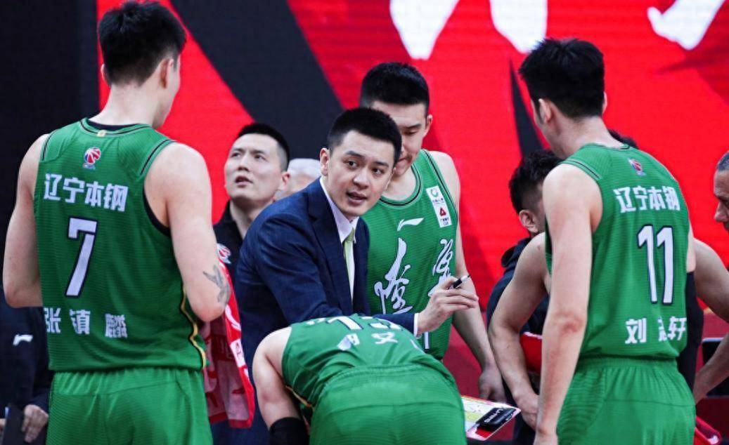 辽宁男篮豪取两连胜，展现出色团队合作的简单介绍