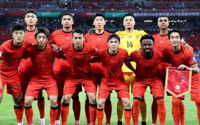 包含新赛季开启，中国足球迎来新气象的词条